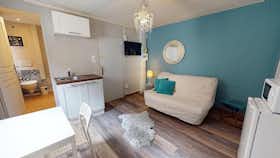 单间公寓 正在以 €465 的月租出租，其位于 Dijon, Rue Longepierre