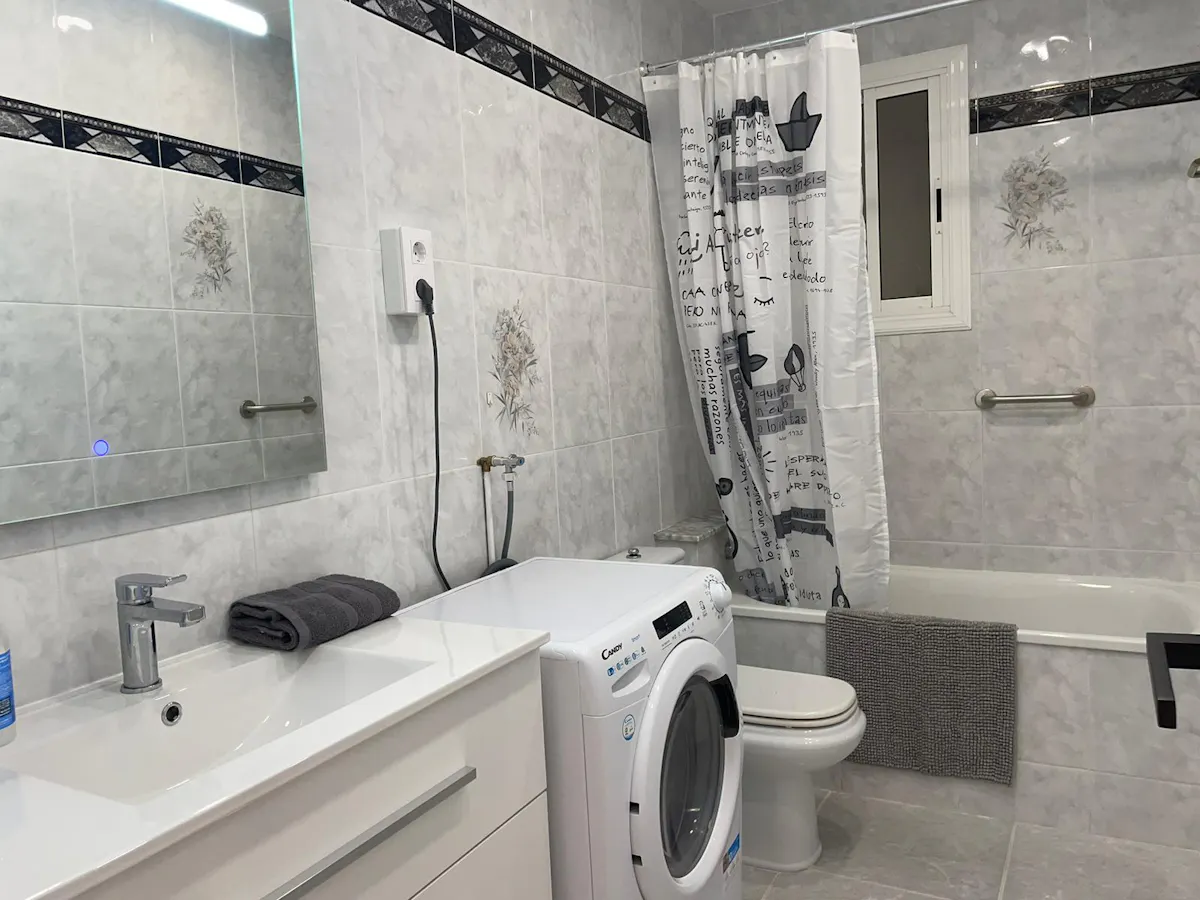 3-Bedroom Apartment in Carrer de Coïmbra, Barcelona (1516090) ROOM