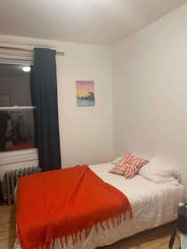 Mehrbettzimmer zu mieten für 680 € pro Monat in Berlin, Grünberger Straße