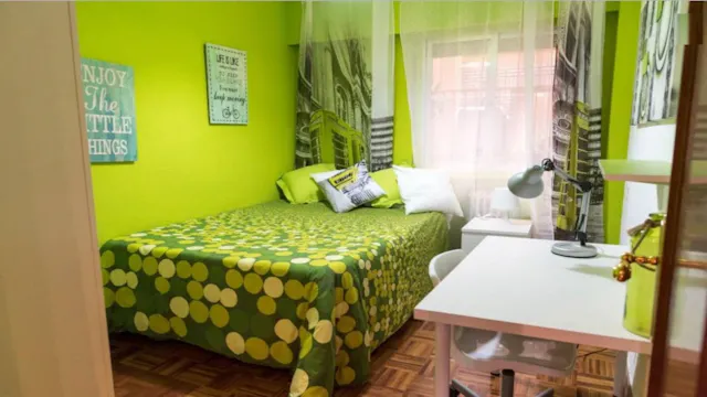 Private room in Calle Marqués Alonso Martínez, Alcalá de Henares (1516261) room image 1