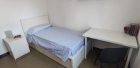 Отдельная комната сдается в аренду за 325 € в месяц в Sabadell, Carrer dels Drapaires
