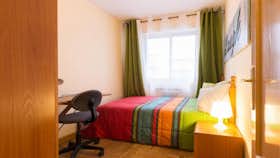 Privé kamer te huur voor € 595 per maand in Alcalá de Henares, Avenida Reyes Católicos