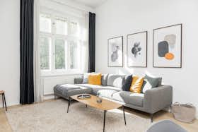 Wohnung zu mieten für 1.400 € pro Monat in Berlin, Müggelstraße