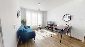 公寓 正在以 €1,218 的月租出租，其位于 Dijon, Avenue du Drapeau