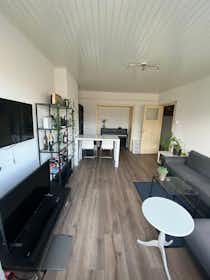 Отдельная комната сдается в аренду за 590 € в месяц в Rotterdam, Schieweg