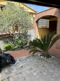 Casa para alugar por € 850 por mês em Pontedera, Via dei Pratacci