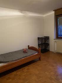 Private room for rent for €770 per month in Ljubljana, Cesta v Zeleni Log