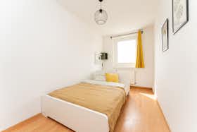Отдельная комната сдается в аренду за 620 € в месяц в Potsdam, Hubertusdamm