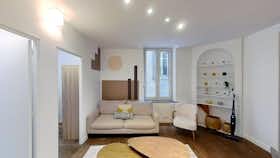 Appartamento in affitto a 1.090 € al mese a Nancy, Rue Charles III