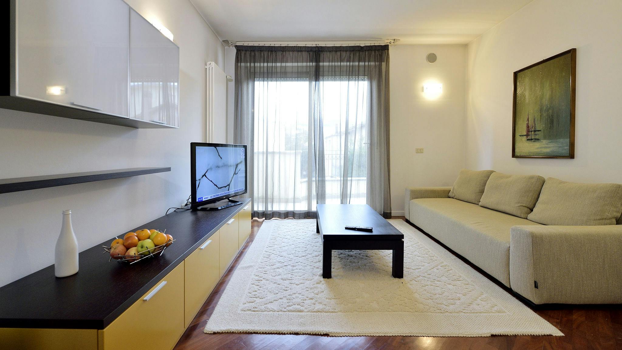 Apartment for rent for €1 per month in Cattolica, Via Cesare Battisti