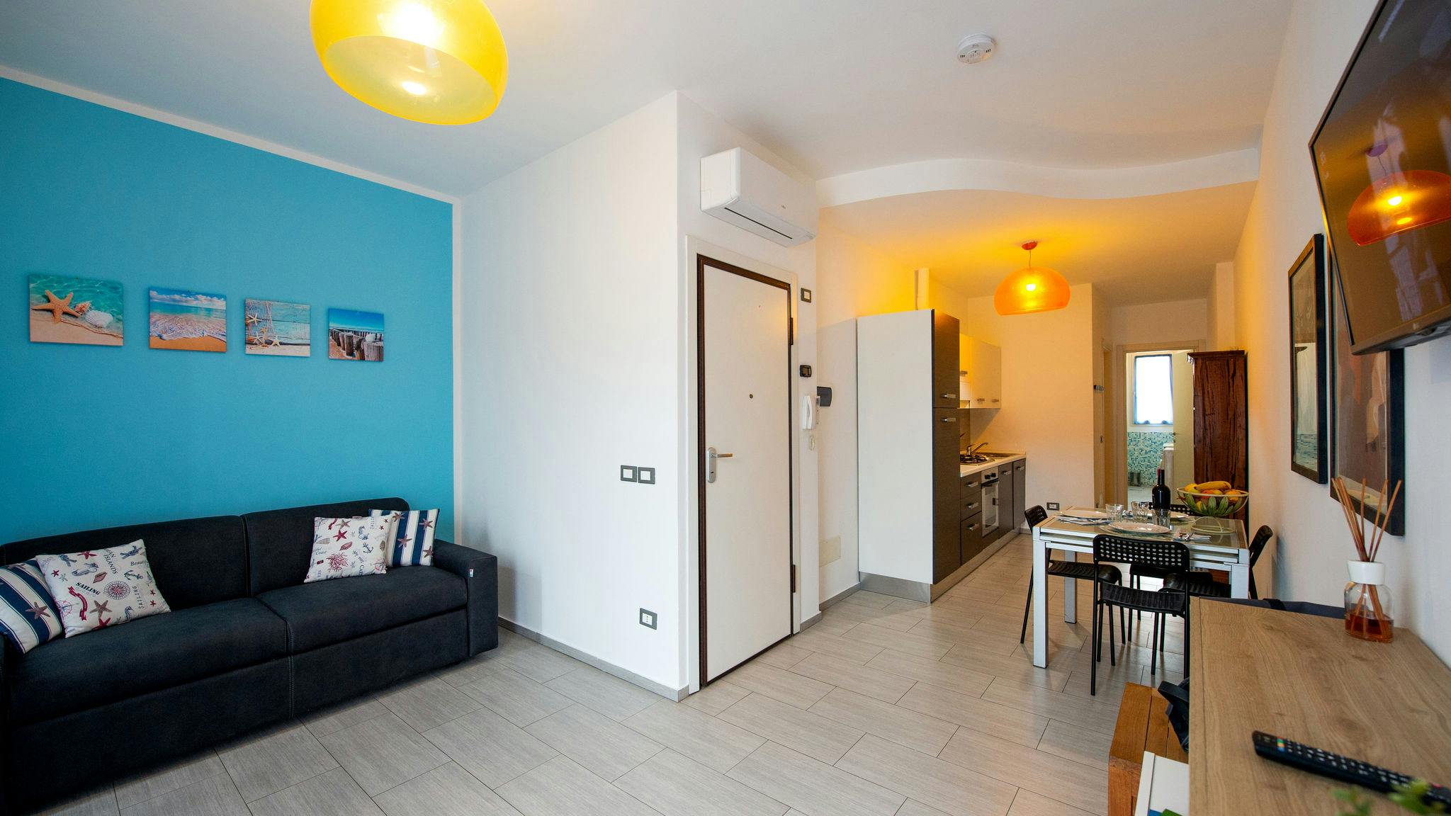 Apartment for rent for €1 per month in Cattolica, Via Giordano Bruno
