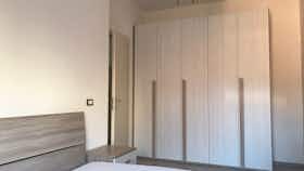 Appartement te huur voor € 1.085 per maand in Cattolica, Via Giordano Bruno