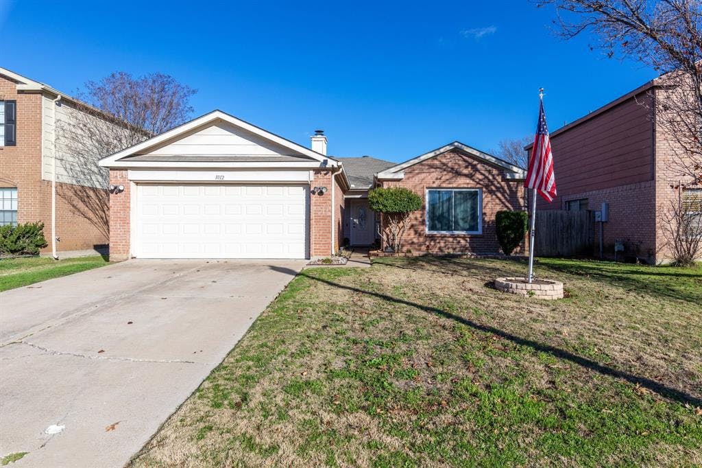 Casa en alquiler por $3,300 al mes en Denton, Beechwood Dr