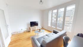 Отдельная комната сдается в аренду за 393 € в месяц в Brest, Rue Roger Salengro