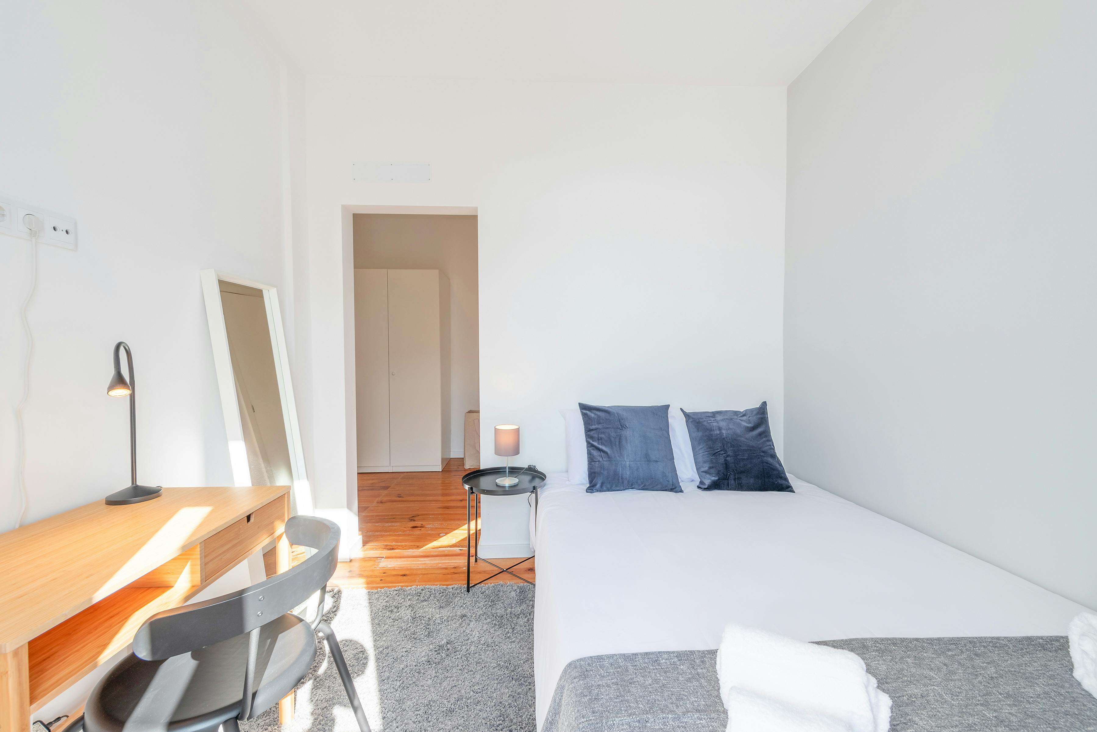 Escadinhas da Saúde, Lisbon preview