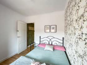 私人房间 正在以 €330 的月租出租，其位于 Alicante, Avenida Jijona