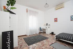 Stanza privata in affitto a 570 € al mese a Rimini, Via Giuseppe Garibaldi