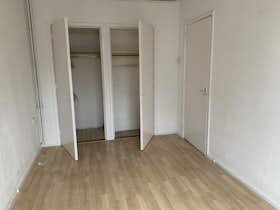 Private room for rent for €700 per month in Rotterdam, Schilderstraat