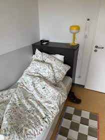 Private room for rent for €345 per month in Stuttgart, Rosensteinstraße