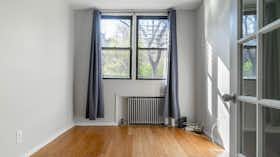 Lägenhet att hyra för $3,283 i månaden i New York City, W 48th St