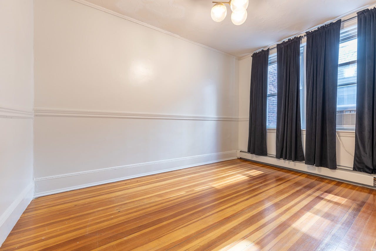 Hanover St, Boston, MA preview