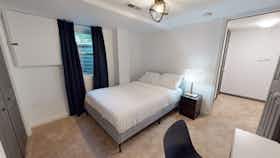Отдельная комната сдается в аренду за $902 в месяц в Washington, D.C., M St NW