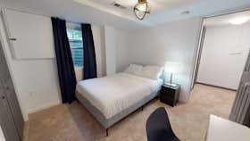 Отдельная комната сдается в аренду за $952 в месяц в Washington, D.C., M St NW