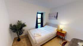 Отдельная комната сдается в аренду за $1,000 в месяц в Washington, D.C., 11th St NW