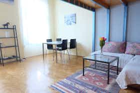 Appartement te huur voor HUF 193.341 per maand in Budapest, Kodály körönd