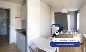 Apartamento para alugar por € 530 por mês em Grenoble, Rue Augustin Blanc