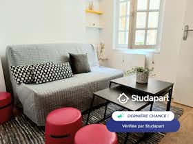 Apartamento en alquiler por 750 € al mes en Bordeaux, Rue Dabadie