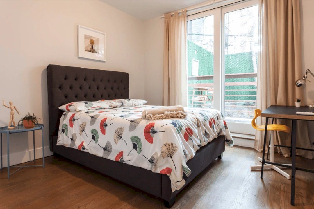 Meserole St, Brooklyn, NY preview