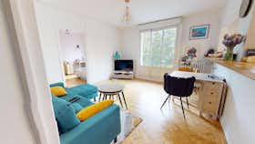 Privé kamer te huur voor € 458 per maand in Tours, Allée Dumont d'Urville