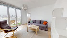 Mieszkanie do wynajęcia za 1185 € miesięcznie w mieście Lyon, Avenue Debourg