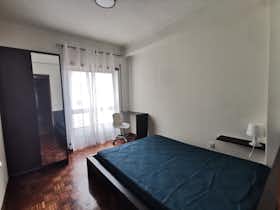 Cameră privată de închiriat pentru 340 EUR pe lună în Coimbra, Estrada da Beira