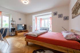 Appartamento in affitto a 2.394 CHF al mese a Basel, Eggfluhstrasse