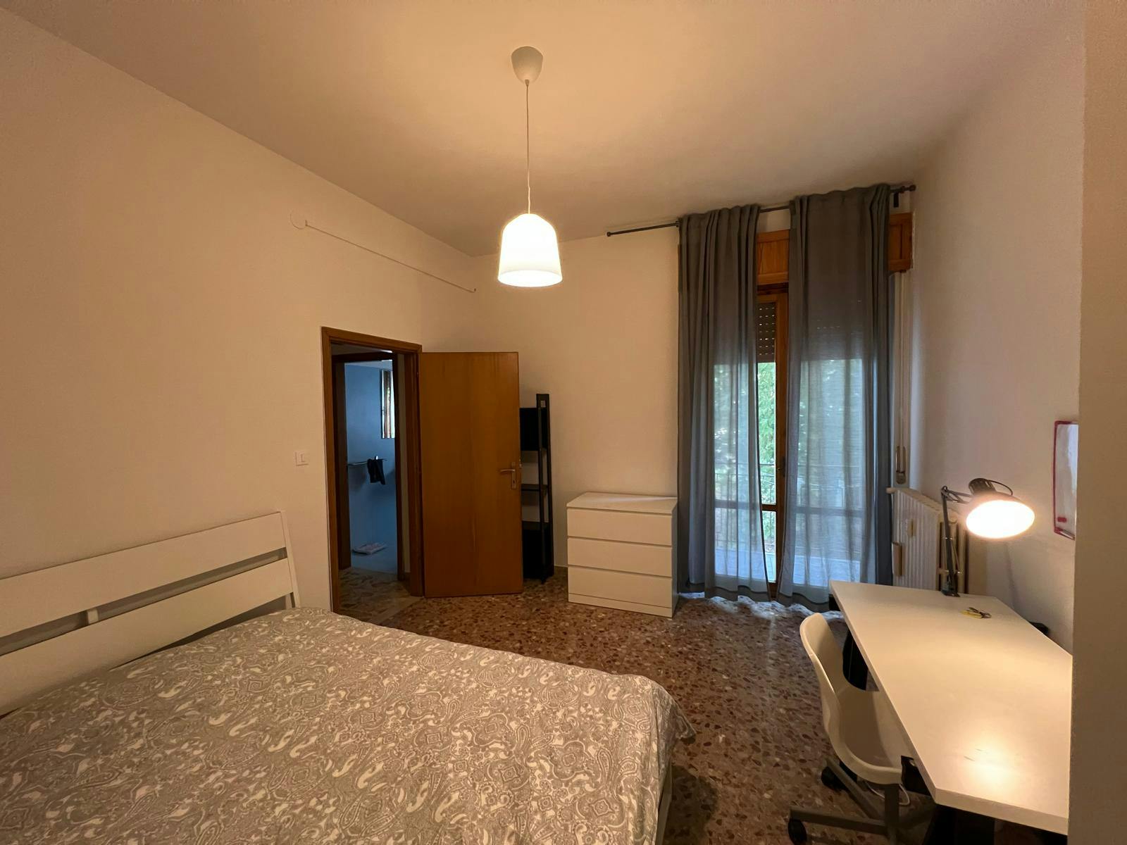 Private room for rent for €400 per month in Forlì, Viale Livio Salinatore
