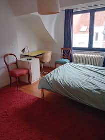Apartament de închiriat pentru 690 EUR pe lună în Brussels, Rue Draps-Dom