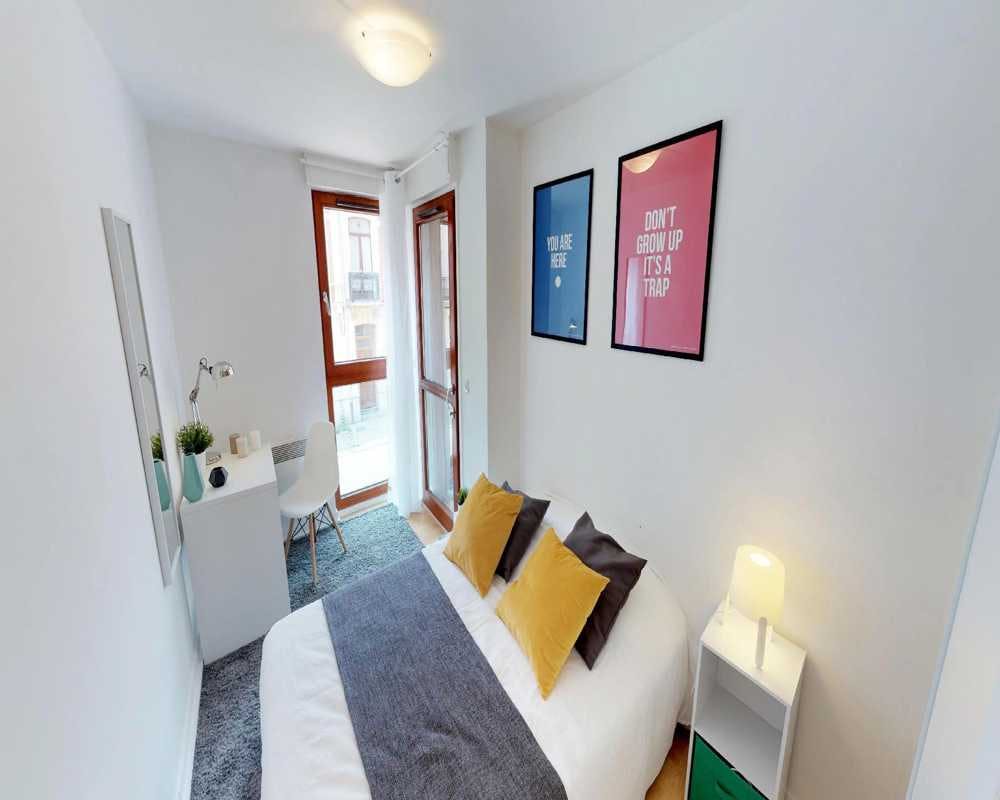Private room in Rue Jeanne d'Arc, Lille (1517504) room image 1