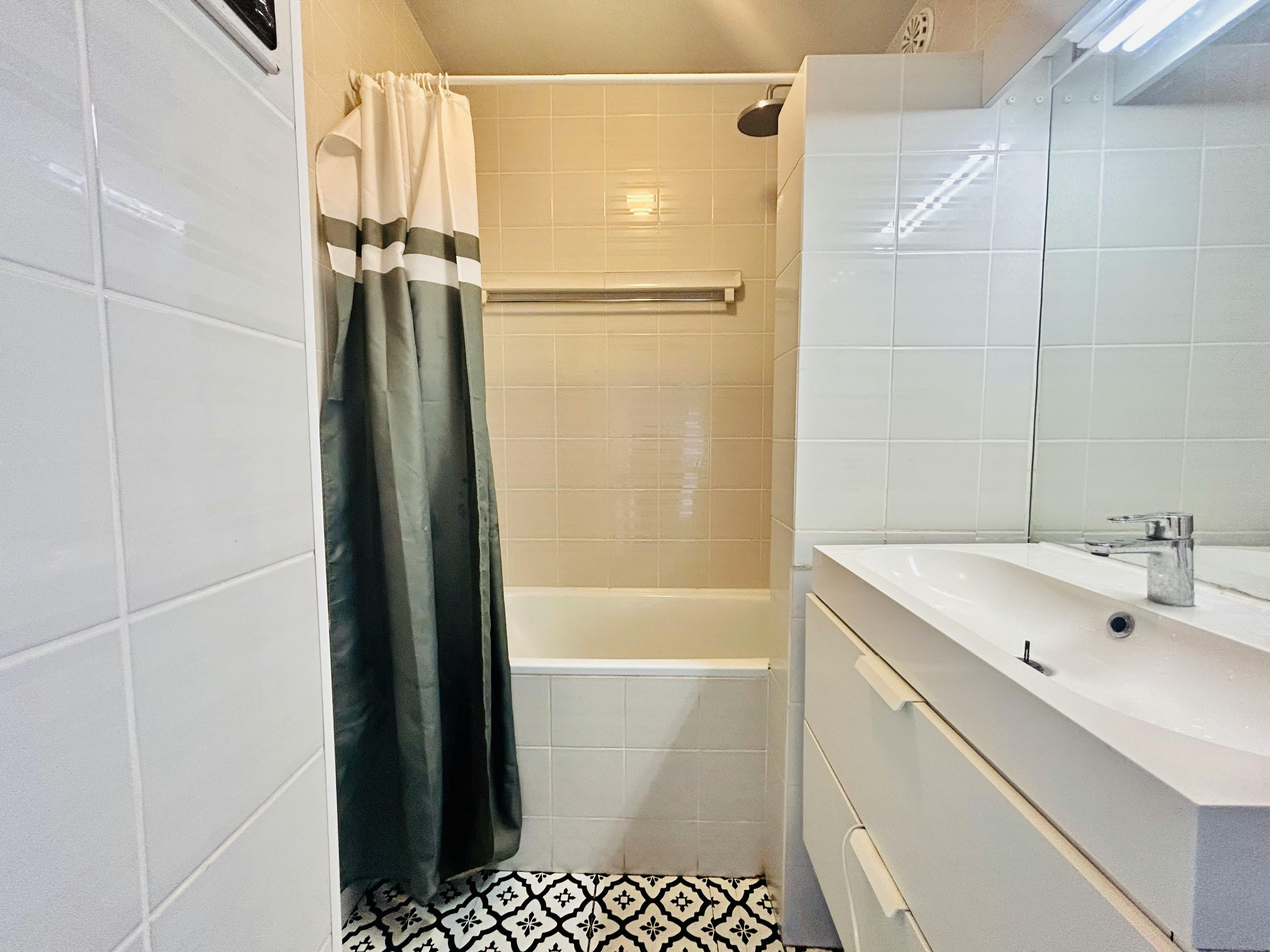 3-Bedroom Apartment in Cornelis Bloemaertsingel, Rotterdam (1517634) room image 6