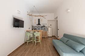 Apartamento para alugar por € 800 por mês em Palermo, Via delle Case Nuove