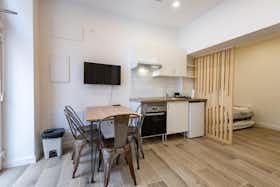 Appartement te huur voor € 2.000 per maand in Madrid, Calle de Olite