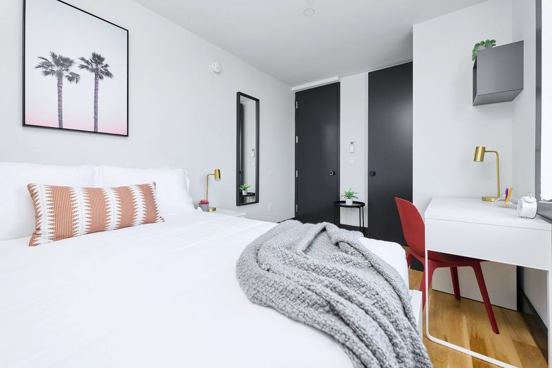 Privat rum att hyra för 1 030 € i månaden i Brooklyn, Seneca Ave