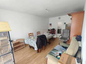 Apartment for rent for €600 per month in Le Havre, Avenue du 8 Mai 1945