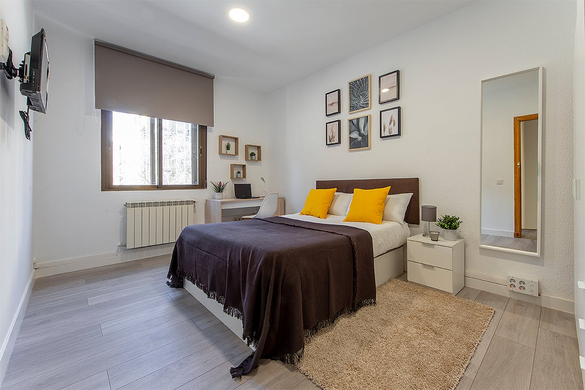 Calle de Francisco Silvela, Madrid preview