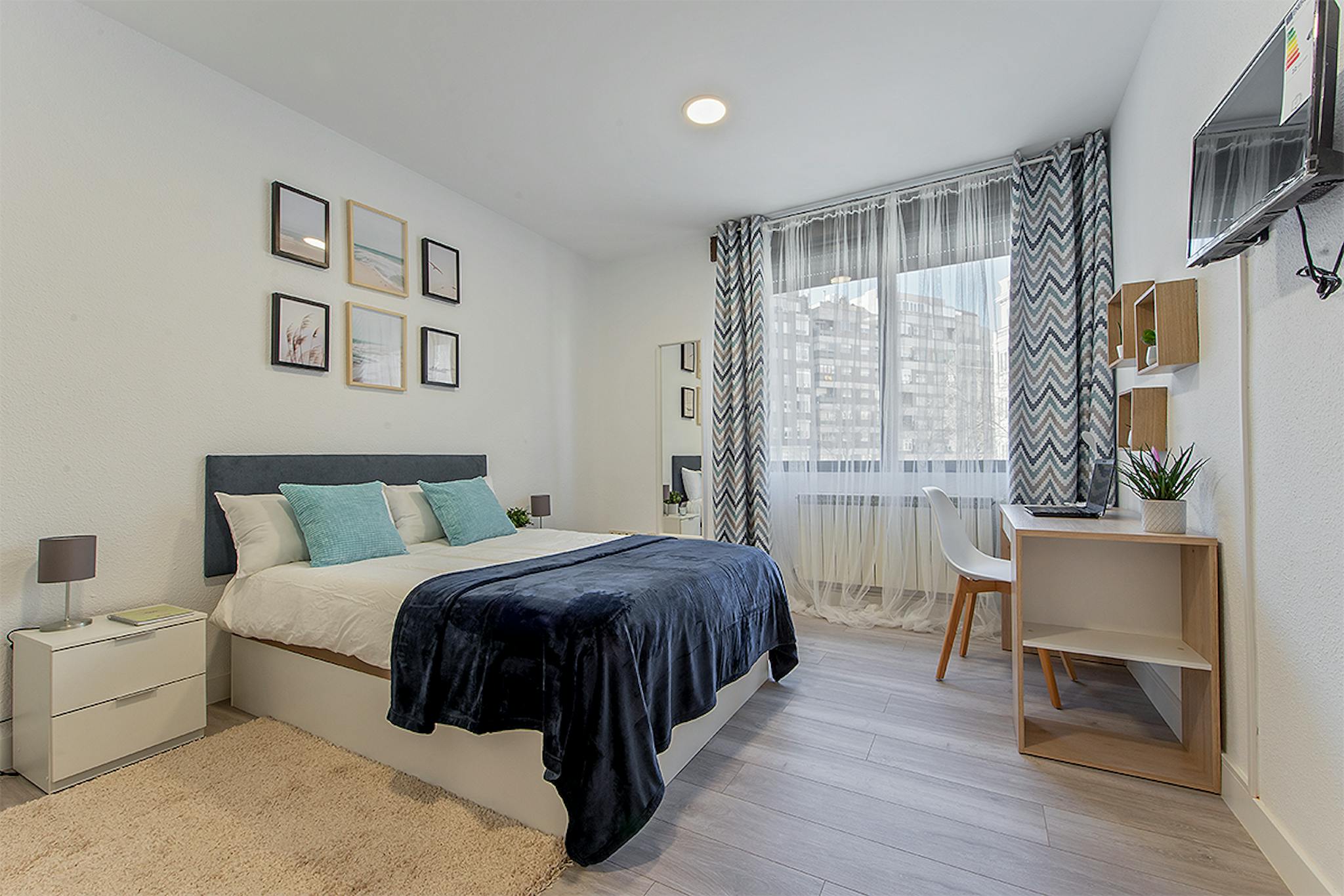 Calle de Francisco Silvela, Madrid preview