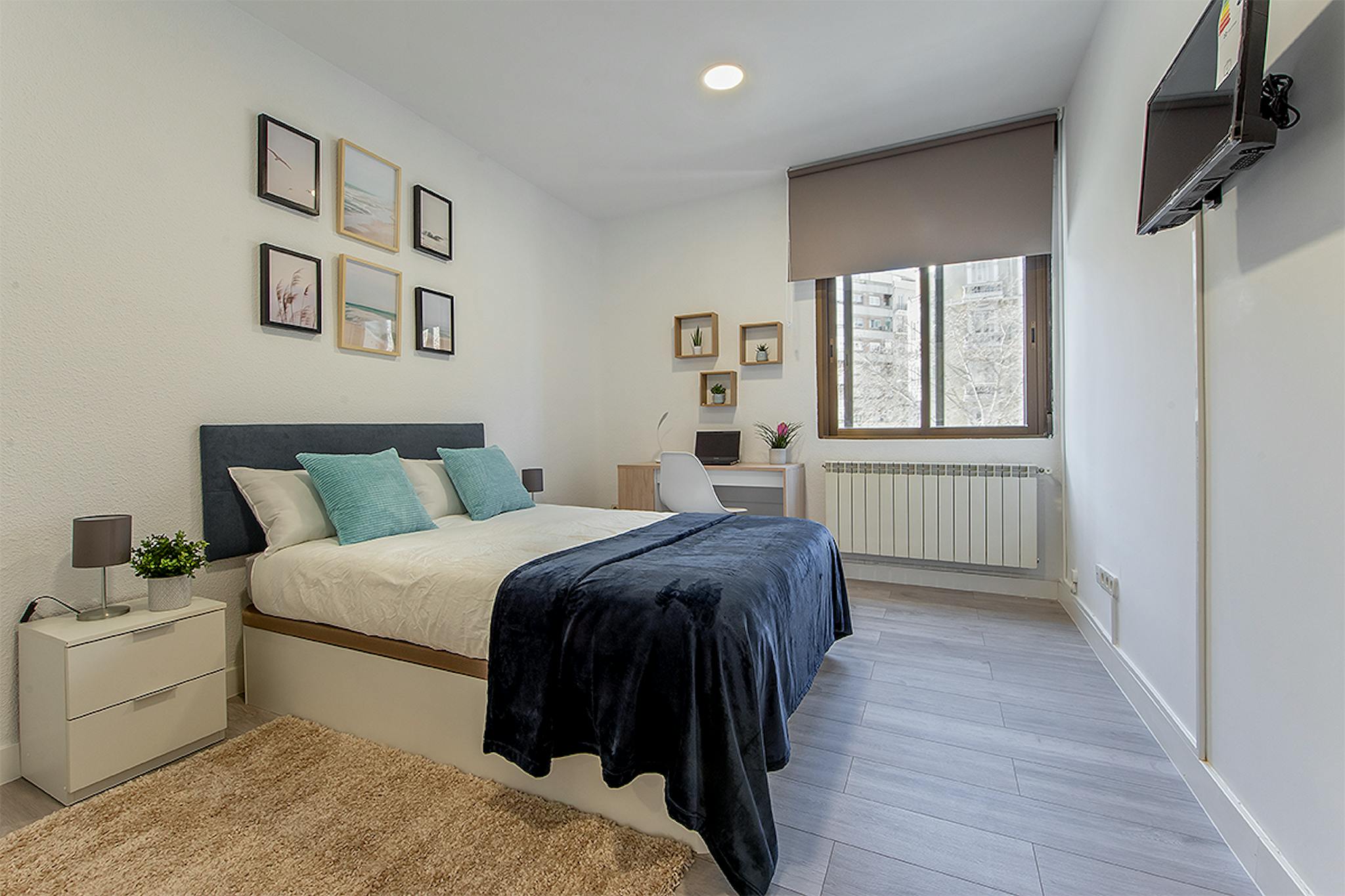 Calle de Francisco Silvela, Madrid preview