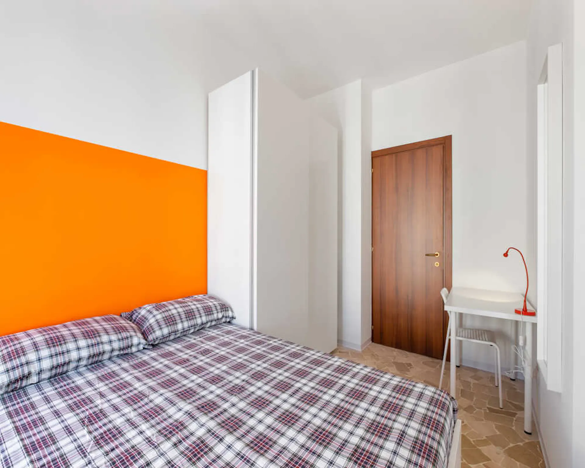 Via Casoretto, Milan preview