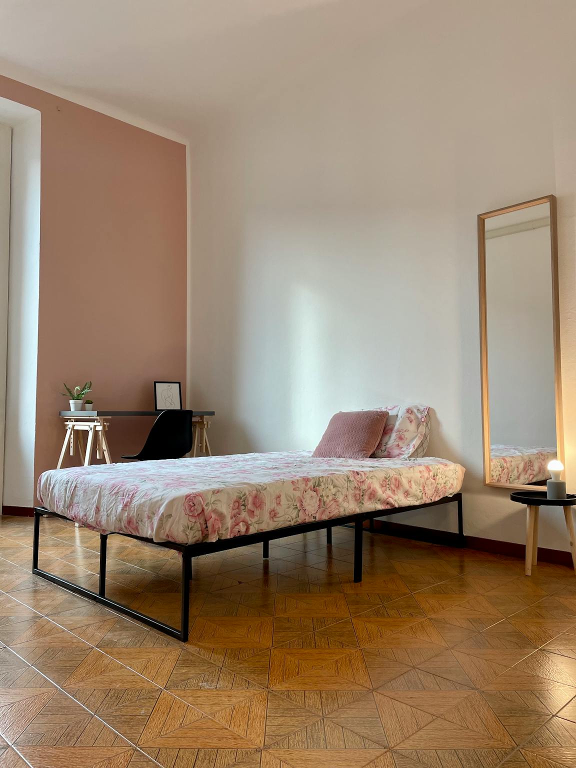 Via Giuseppe Meda, Milan preview