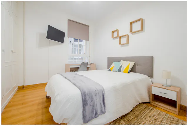 Private room in Calle de Pilar de Zaragoza, Madrid (1517954) room image 1